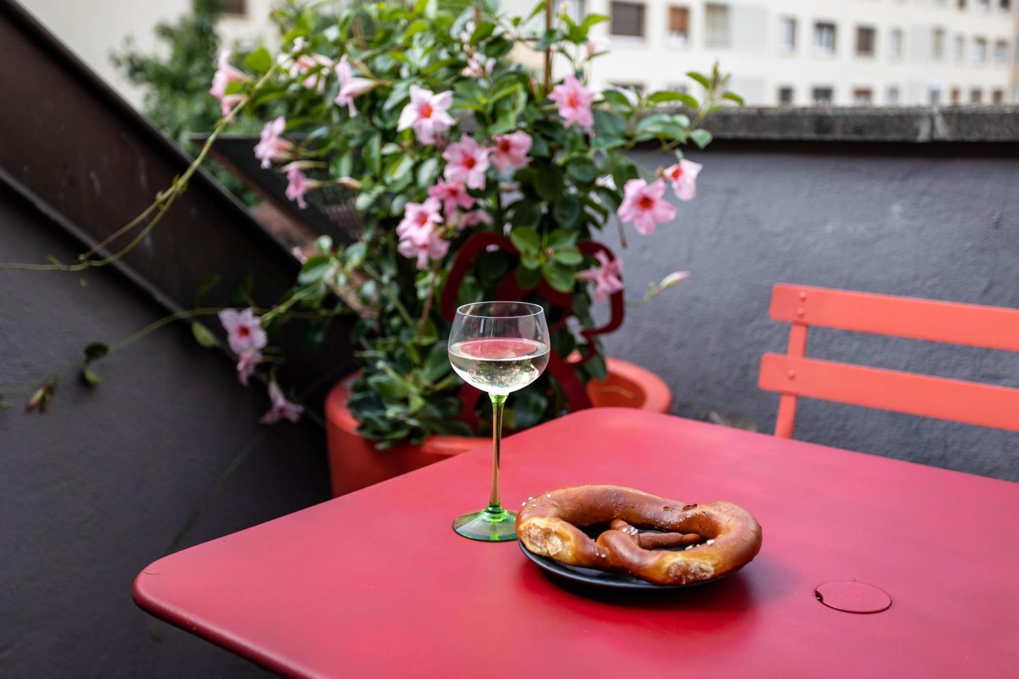 Le Balcon Fleuri Centre Robertsau Tram Jardiniers *